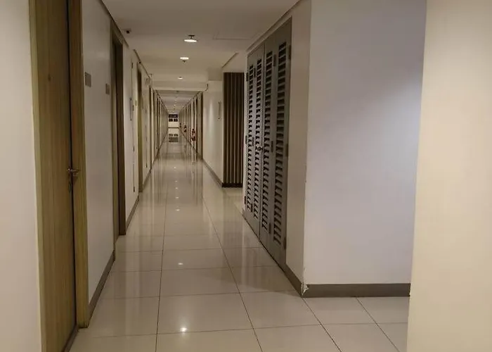 Naia Pasay Moa 1250 Dynastel Shore Staycation
